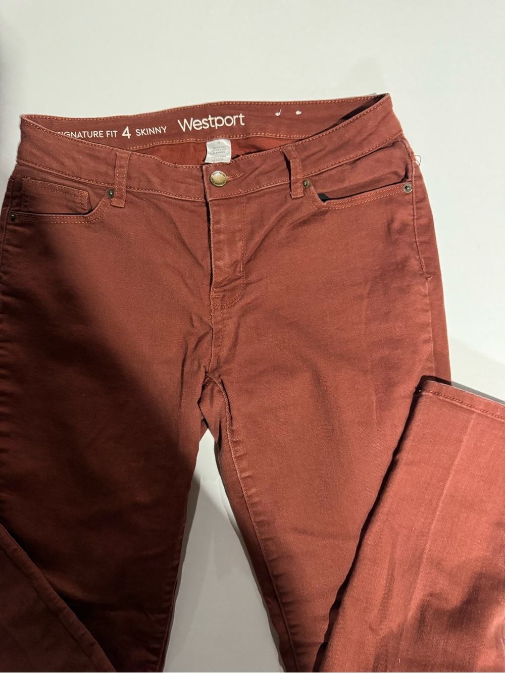 Westport Women's Skinny Jeans in Rust Brown